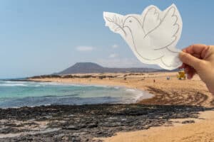 Hagamos volar la Paloma de la Paz por Canarias - CAI Canarias