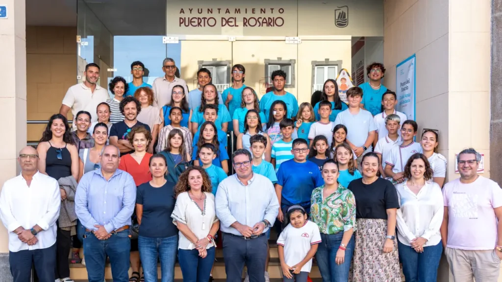 pleno-ayuntamiento-puerto-rosaio-ciudad-amiga-infancia