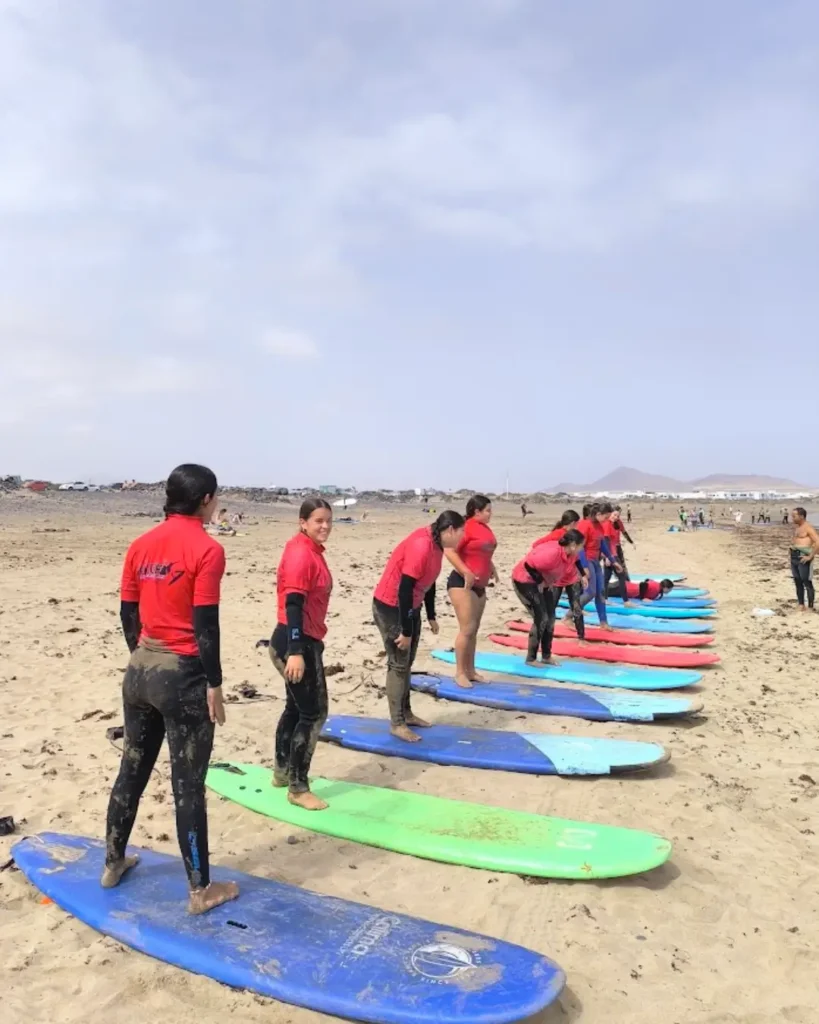 tinajo-verano-ciudad-amiga-infancia-surf