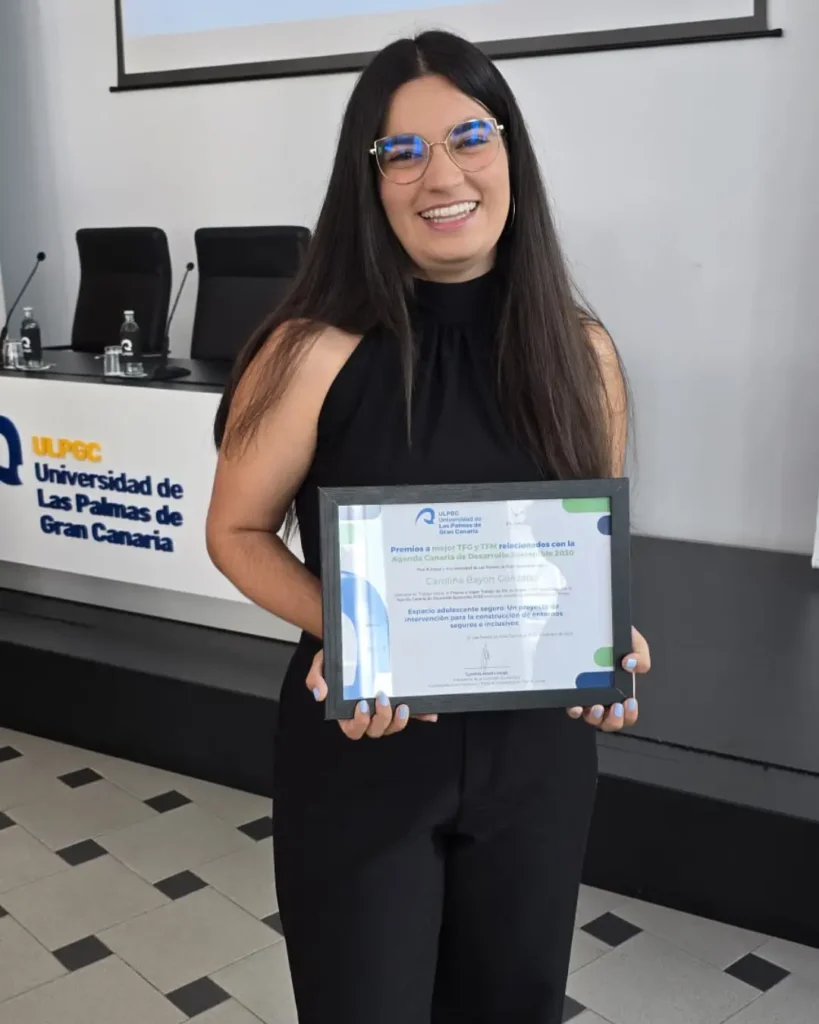carolina-bayon-tfg-espacios-seguros-adolescencia-las-palmas-gran-canaria